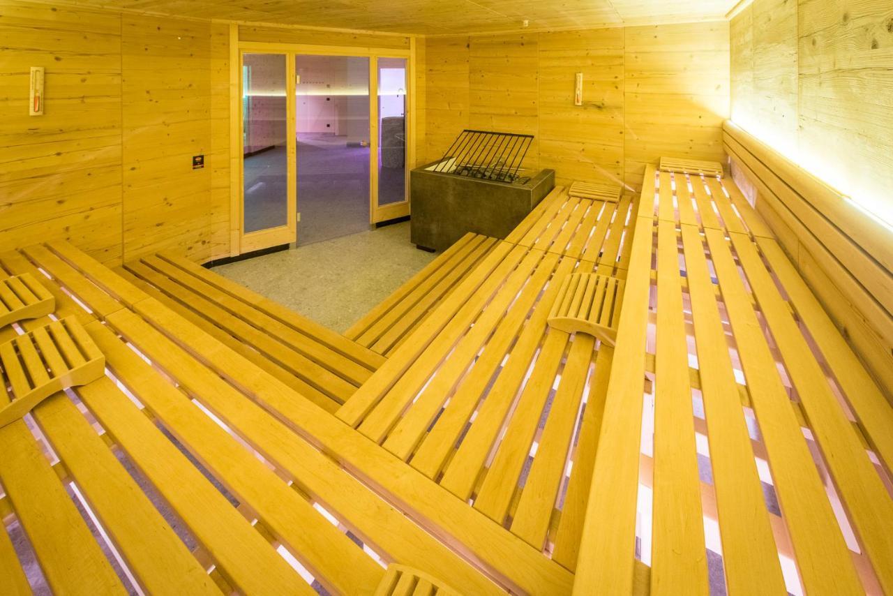Hotel Muehlenerhof Sand in Taufers Exteriör bild